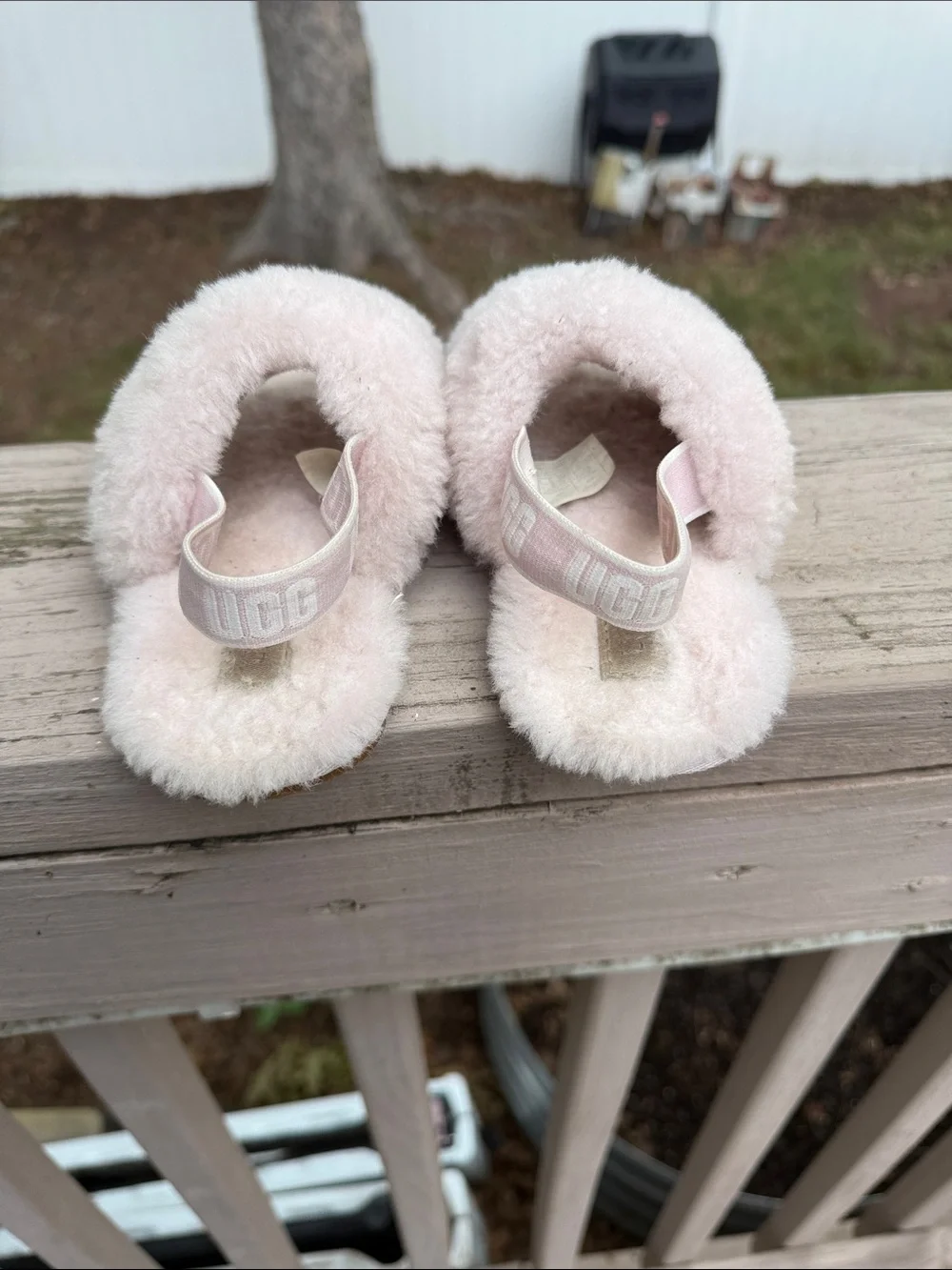 Toddler Ugg Slipper Size: 11